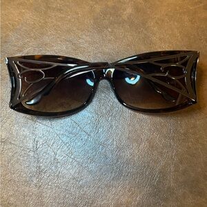 EUC Oscar de la Renta Women’s Tortoise Butterfly Sunglasses.